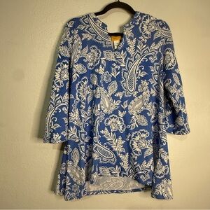 Ruby Rd. Blue and White Jacobean Puff Paisley Tunic Top. Sz M.